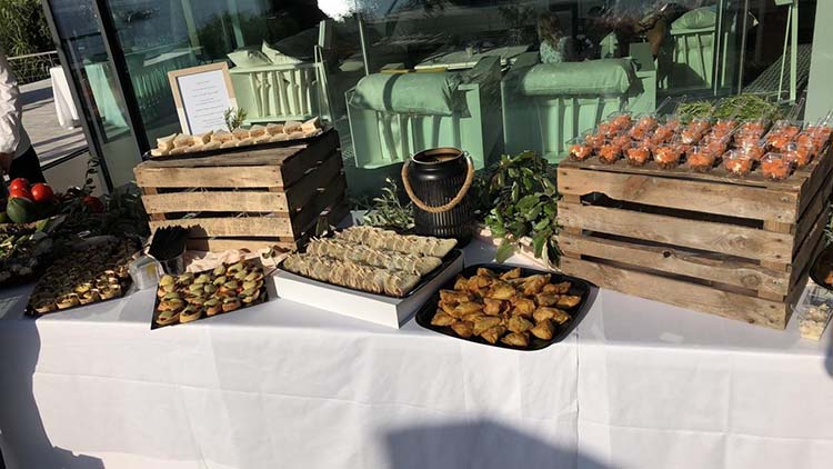 Traiteur événement privé, cocktails, baptêmes à Levie